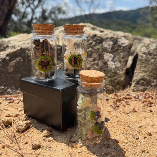 Colección Completa: 6 Pulseras con Intención + 3 Spell Jars